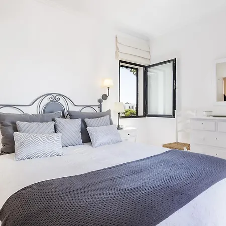Townhouse 37 -